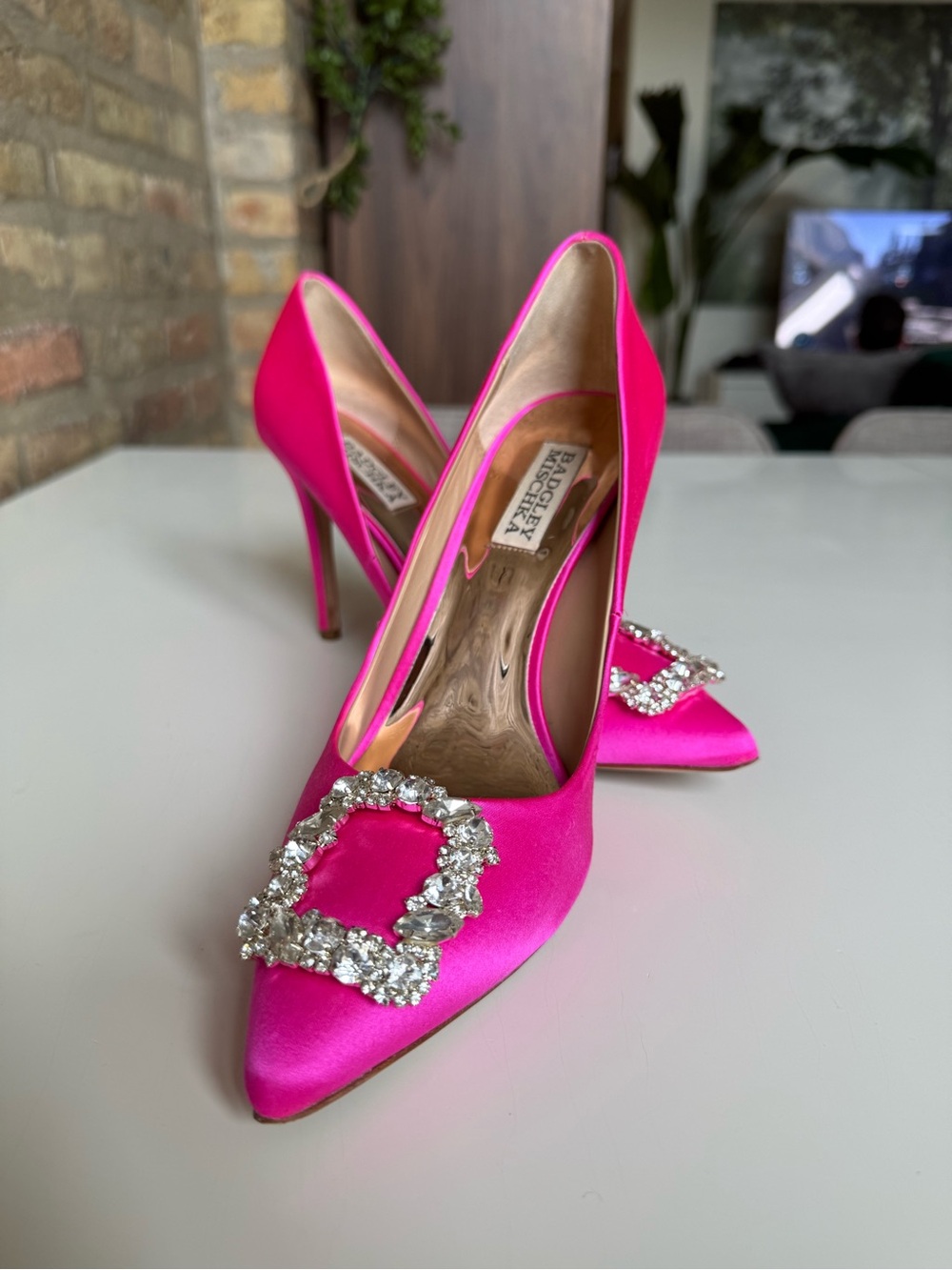 Badgley Mischka — Pink Hangisi Crystal-Embellished Satin Pumps